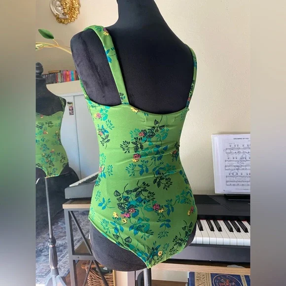 Hai studio original collection floral green body suit size m (us6) - Picture 7 of 13